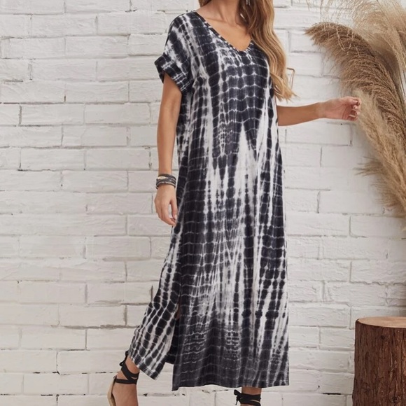 🔥LAST ONE🔥Midnight Sky Tie-Dye Maxi Dress - Picture 2 of 4